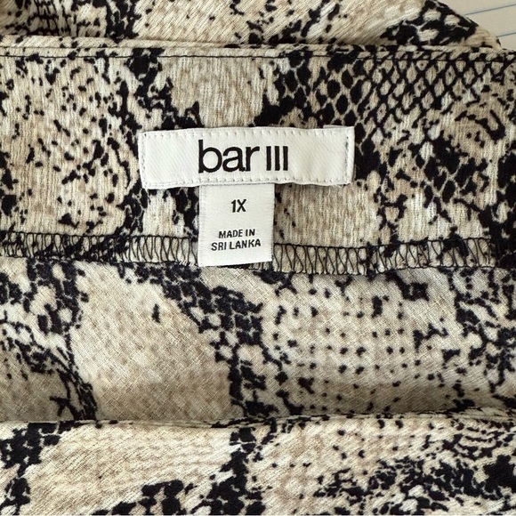 Bar III Plus Size Snake Print Skirt and Top Set. Size 1X NWT - Picture 11 of 15